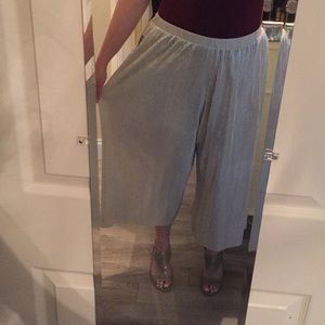 NWT! Metallic wide leg capris